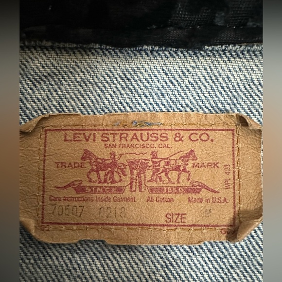 Vintage Levi's Classic Bee details Jean fringe Jacket with Embellishments size M - Picture 8 of 12